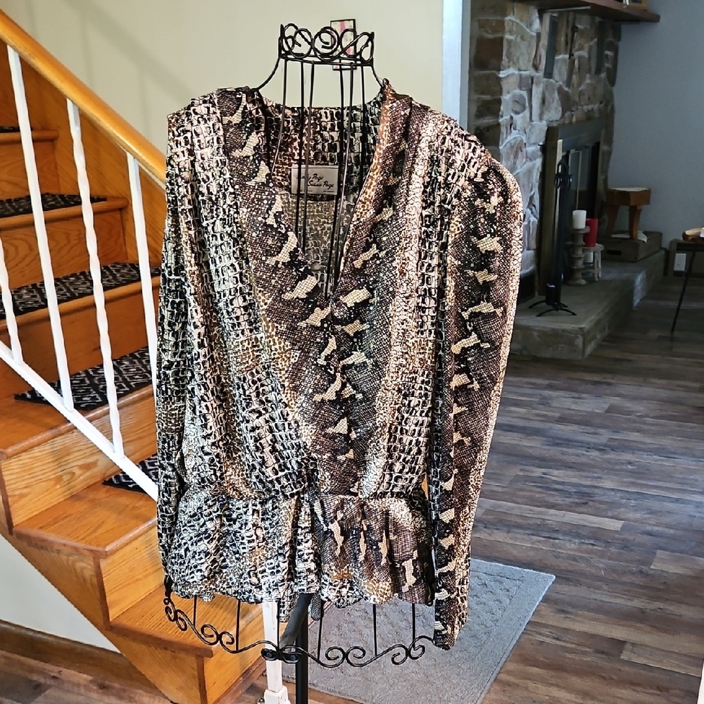 👚LADY PAGE SUSAN PAGE Stylish Women's Top with Animal Print